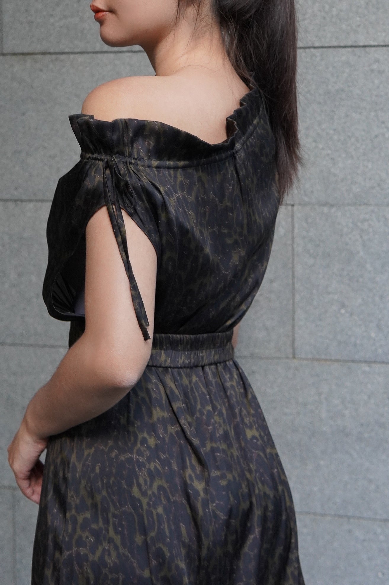 silky satin choo dress (with detachable belt)